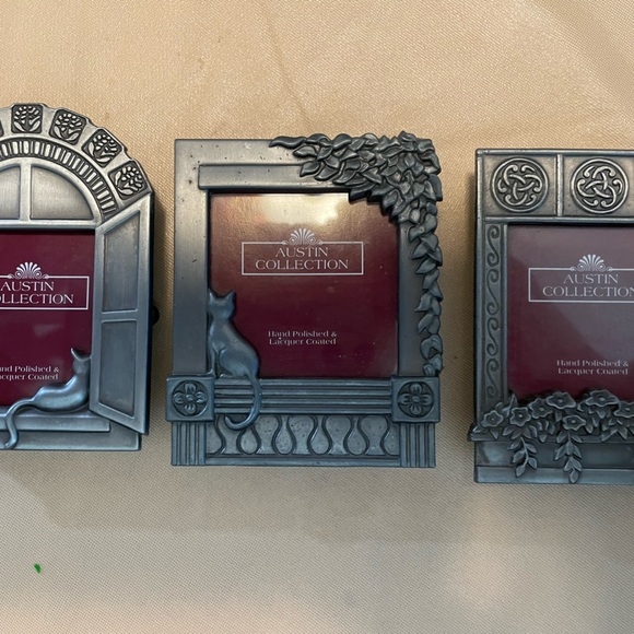 Austin Collection set of 3 small frames cats sitting in the windowNEW NEVER USED - Picture 1 of 8